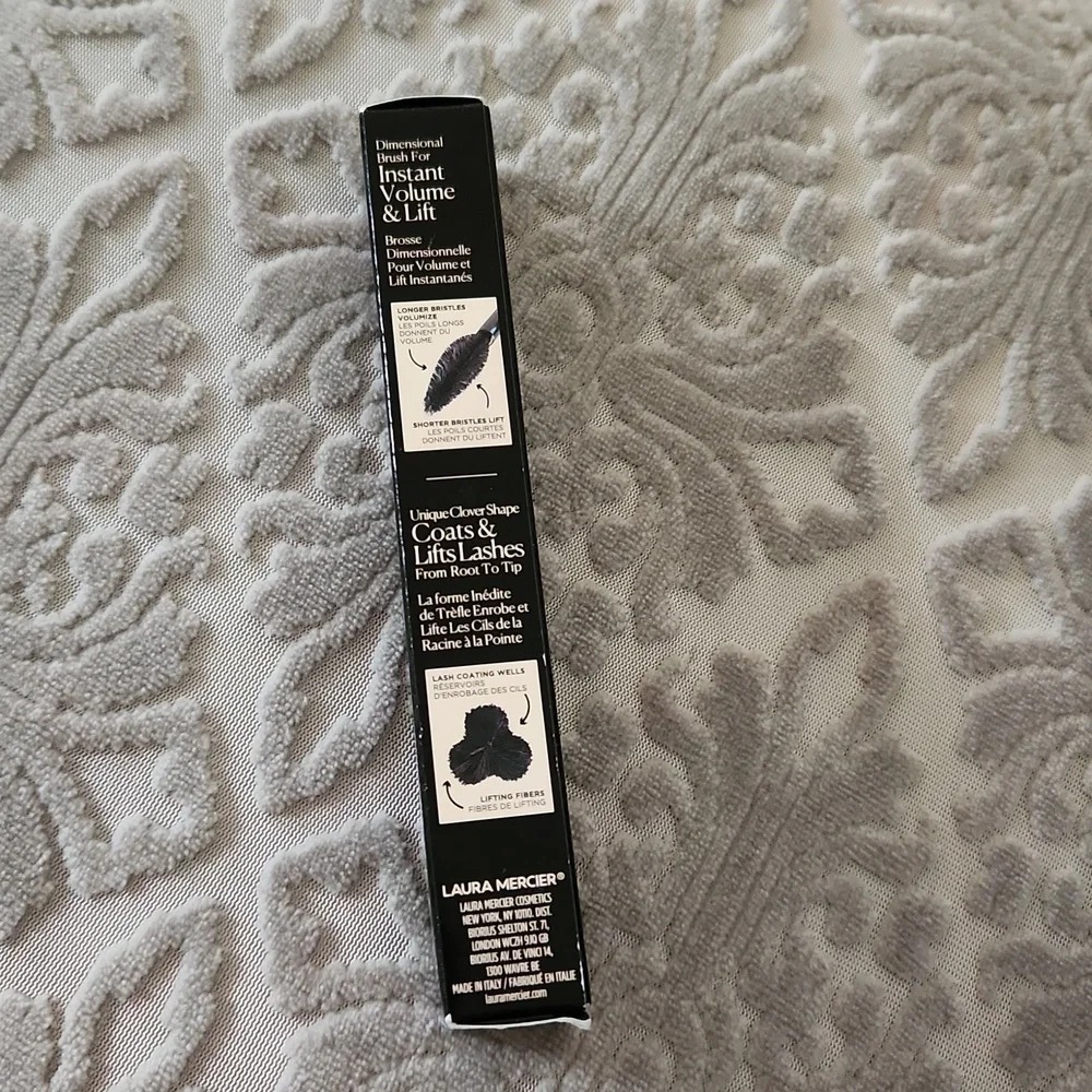 Laura Mercier, Caviar Extravagant Mascara, Black